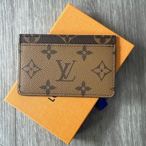 Louis Vuitton reverse monogram card holder